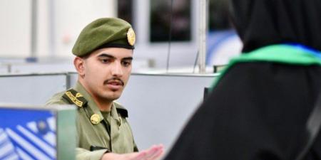 جوازات المدينة المنورة تستقبل أولى رحلات حجاج جيبوتي لموسم هذا العام 1446هـ، - تكنو بلس