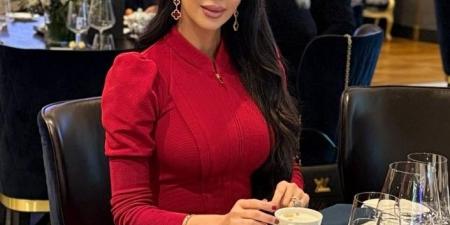 اتجوزت 39 مرة.. قصة الإعلامية الأردنية أحلام العجارمة: جمعت بين زوجين أحدهما لاعب مصري شهير - تكنو بلس
