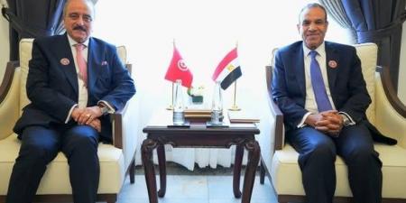 وزير الخارجية يلتقي نظيره التونسي ببغداد ويؤكد أهمية تعزيز التعاون الثنائي - تكنو بلس