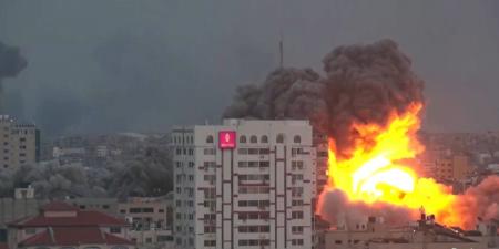 استشهاد 3 أشخاص بينهم طفلة في قصف للاحتلال غرب خان يونس بغزة - تكنو بلس