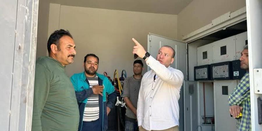 مدير صحة مطروح يتابع توصيل  الكهرباء لمستشفيات الحميات و الصدر - تكنو بلس