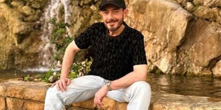 صور حصرية.. أحمد زاهر يستمتع بإجازته العائلية في لبنان - تكنو بلس
