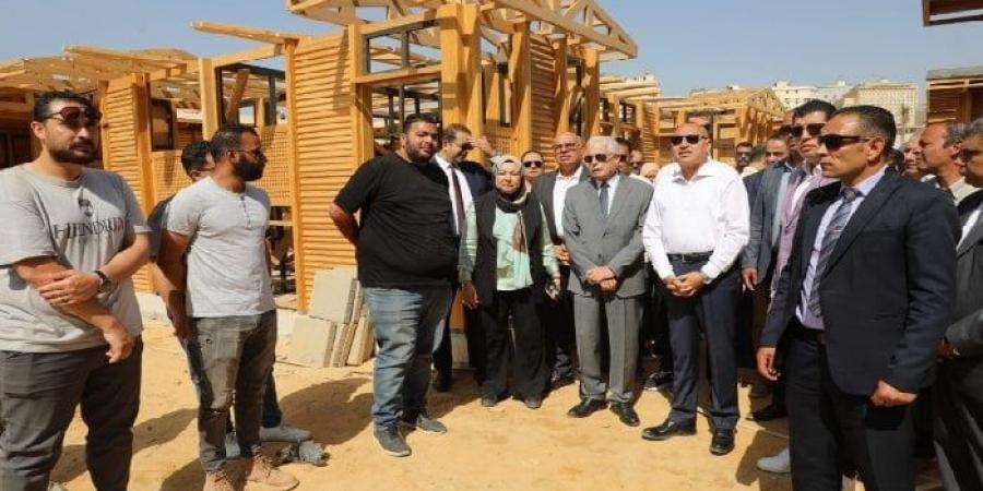 مستشار رئيس الجمهورية للتنمية المحلية يتفقد أعمال تطوير منطقة القاهرة الخديوية - تكنو بلس