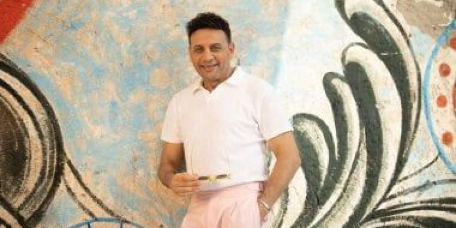 مصطفى قمر يروج لحفلاته فى كندا.. فيديو - تكنو بلس