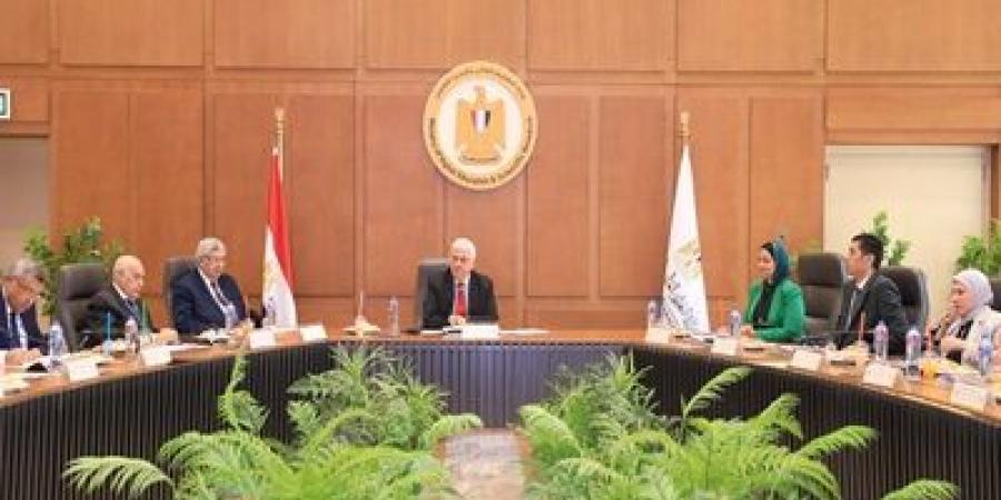 الحصاد الأسبوعي لأنشطة وزارة التعليم العالي..إنفوجراف - تكنو بلس