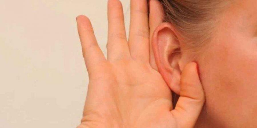 دراسة صينية: الوحدة قد تسرّع فقدان السمع.. والنساء أكثر تأثراً - تكنو بلس