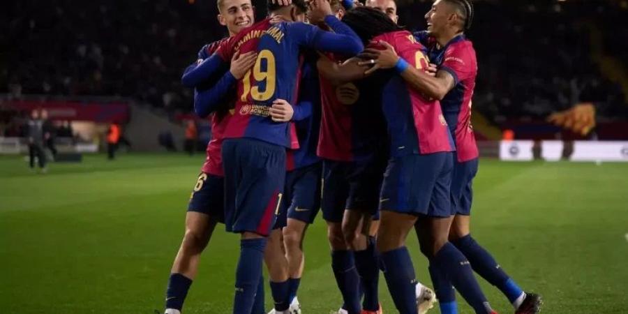 موعد مباراة برشلونة وفياريال والقنوات الناقلة - تكنو بلس