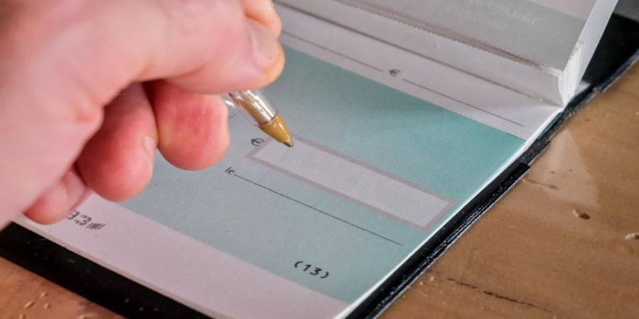 انخفاض قيمة الشيكات المرتجعة 41% في الثلث الأول من 2025 - تكنو بلس