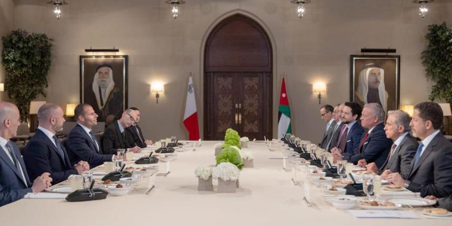 الملك: التصعيد في الضفة الغربية والقدس ومحاولات تهجير الفلسطينيين يهددان استقرار المنطقة #عاجل - تكنو بلس