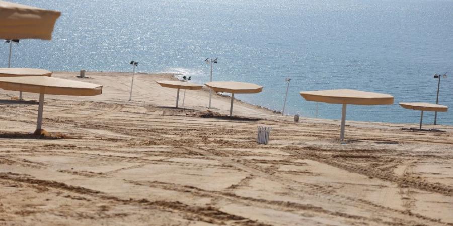 بدء استقبال زوار شاطئ عمان السياحي في البحر الميت - تكنو بلس