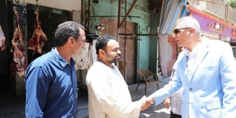 محافظ أسوان في جولة مفاجئة بكوم أمبو: رقابة مشددة لضبط الأسواق وحماية المواطنين - تكنو بلس