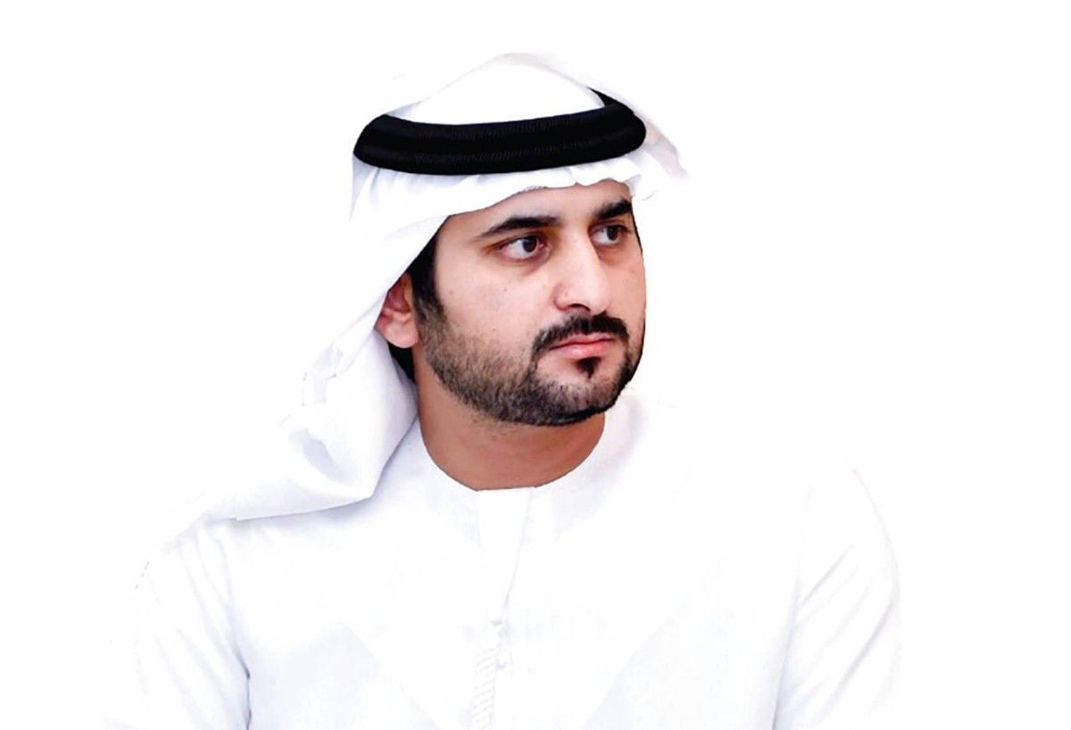 مكتوم بن محمد يشيد بجهود محمد سلطان بن ثاني في توثيق الحياة ونشر روح الإيجابية بدبي