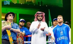 كانيلو ألفاريز يتوَّج بطلاً للعالم بلا منازع في موسم الرياض