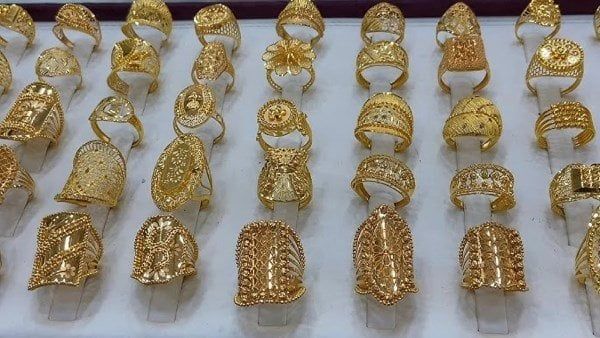 سعر الذهب الآن في مصر.. كم سجل جرام عيار 21 الإثنين 13-4-2025؟