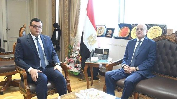 العربي للعدل والمساواة وزير الإسكان يستقبل محافظ الأقصر لمتابعة مشروعات “حياة كريمة” بالمحافظة