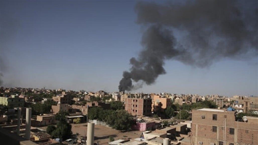 انفجار ضخم باستهداف مسيرة لمطار بورتسودان وإلغاء الرحلات الجوية