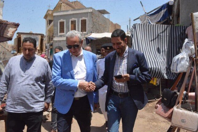 محافظ الغربية خلال جولة بطنطا سيراً على الأقدام: أستمع لكل صوت.. ومطالب المواطنين أولوية قصوى