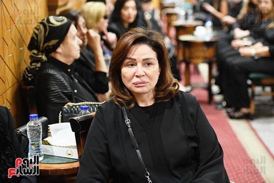 إلهام شاهين إلهام شاهين