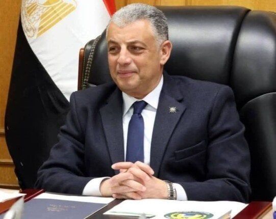 محافظ الإسماعيلية يعلن عن ارتفاع حصيلة توريد القمح المحلي لموسم ٢٠٢٥ لأكثر من ٢٠ ألف حتى الآن