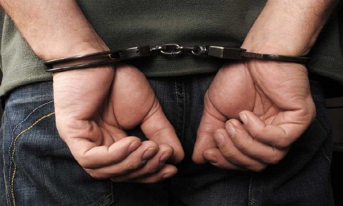 مصاب بمرض نفسي.. كشف ملابسات واقعة سرقة هاتف من مالك محل بالإسكندرية