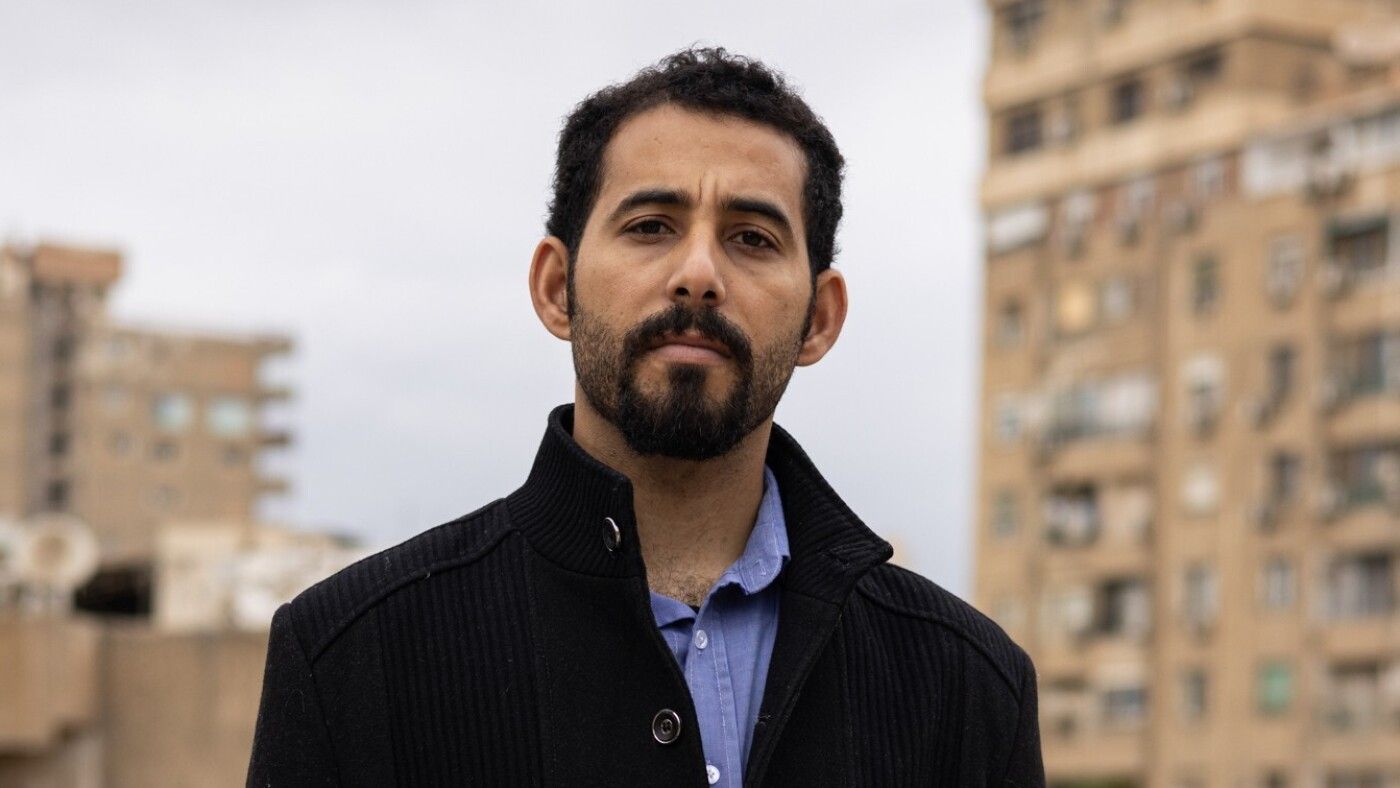 الشاعر الفلسطيني مصعب أبو توهة.