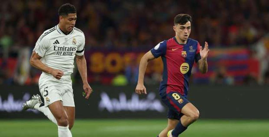 رسميا.. إعلان حكم كلاسيكو برشلونة وريال مدريد في الدوري الإسباني رسميا.. إعلان حكم كلاسيكو برشلونة وريال مدريد في الدوري الإسباني