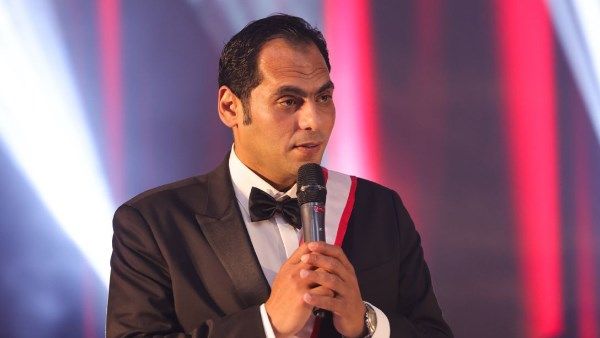 العربي للعدل والمساواة تكريم أنور الكموني لاعب التنس المصري في «الكرة الكبرى للأمراء» بلندن