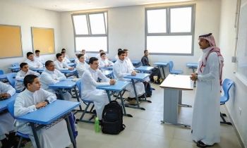 تطبيق تدريجي للشماغ وألوان عملية للابتدائي.. أبرز توصيات أولياء الأمور بشأن الزي الموحد