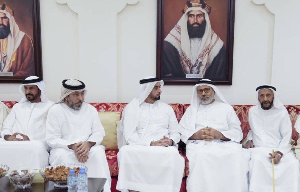 سيف بن زايد يعزي بوفاة محمد سعيد القبيسي