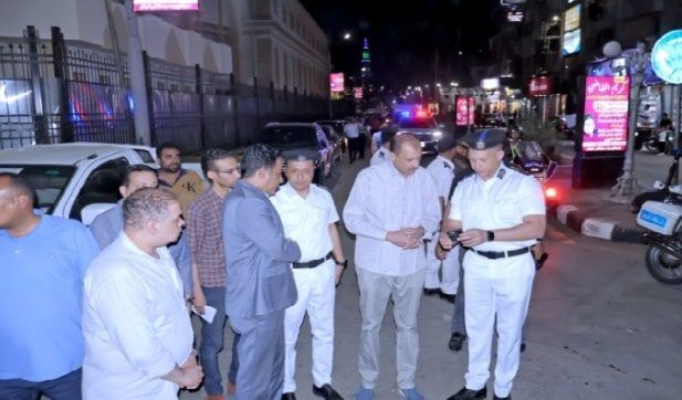 محافظ سوهاج يتفقد عددا من شوارع المدينة لمتابعة أعمال التخطيط المروري