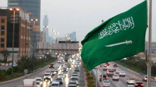 السعودية تفتح باب التجنيس .. المملكة تعزز حقوق المقيمين وتكشف مميزات الجواز الجديد والتعديلات الجديدة