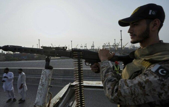عاجل.. الجيش الباكستاني يعلن بدء عملية عسكرية ضد الهند