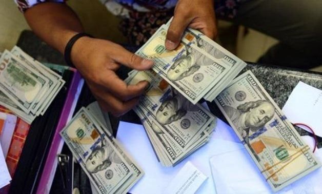 قضايا بـ 8 ملايين جنيه.. ضربات متتالية ضد عصابات الاتجار بالعملة