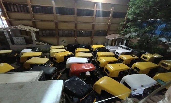 ضبط 31 مركبة توك توك مخالفة في حملة لـ «محلية كوم حمادة» بالبحيرة
