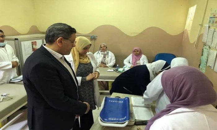 مدير صحة المنوفية يتفقد مستشفى بركة السبع