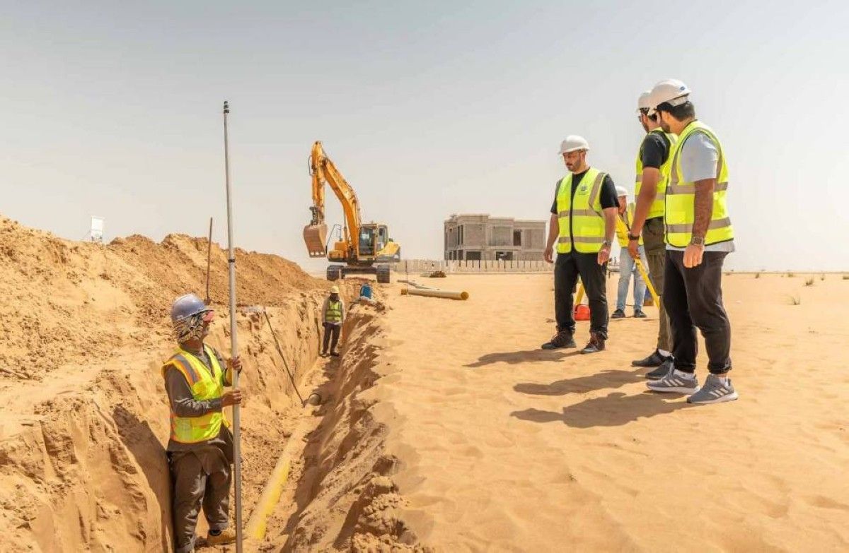 «كهرباء الشارقة» تستبدل 25 كم من أنابيب المياه القديمة