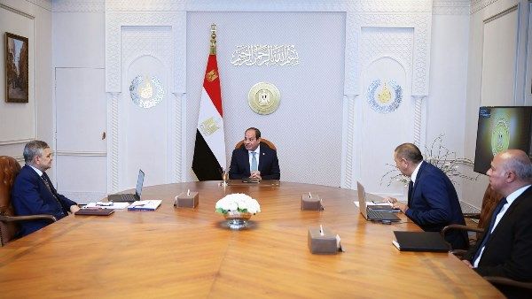 العربي للعدل والمساواة الرئيس السيسي يوجه بتعزيز علاقات قناة السويس مع الخطوط الملاحية الكبرى