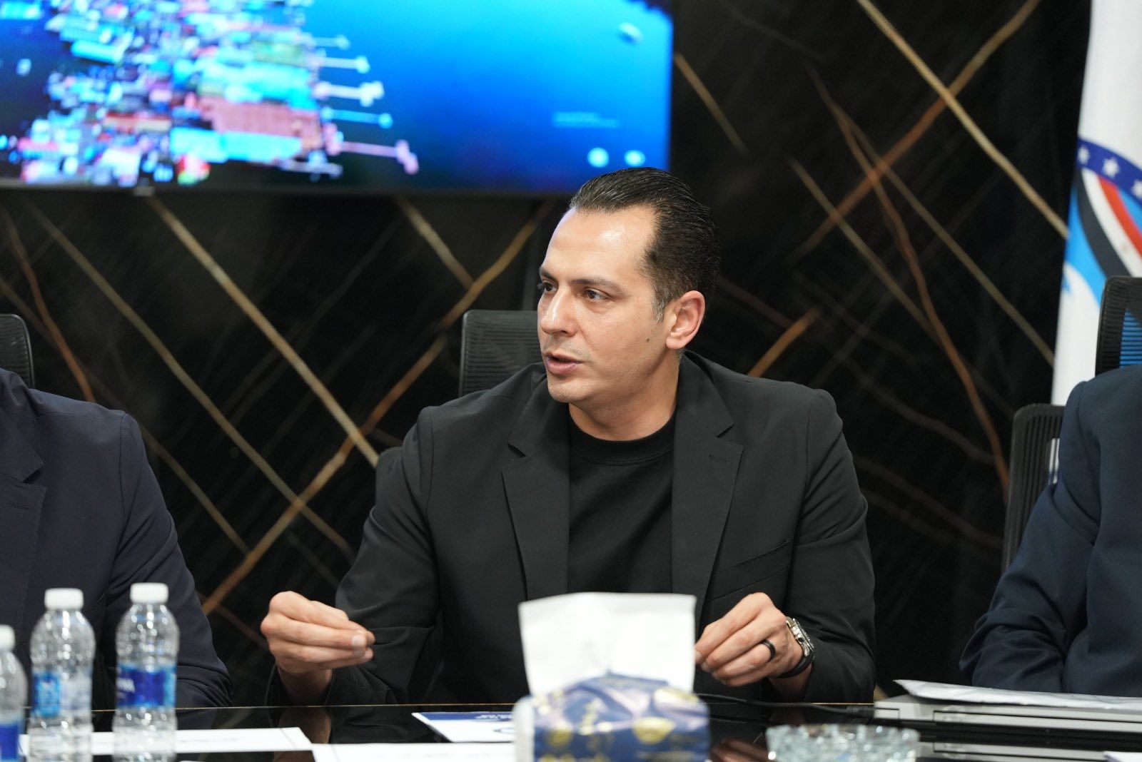 7ab18ff869.jpg