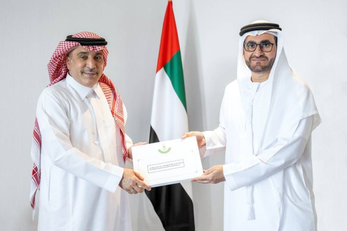 رئيس الدولة يتلقى دعوة من خادم الحرمين لحضور القمة الخليجية - الأميركية بالرياض