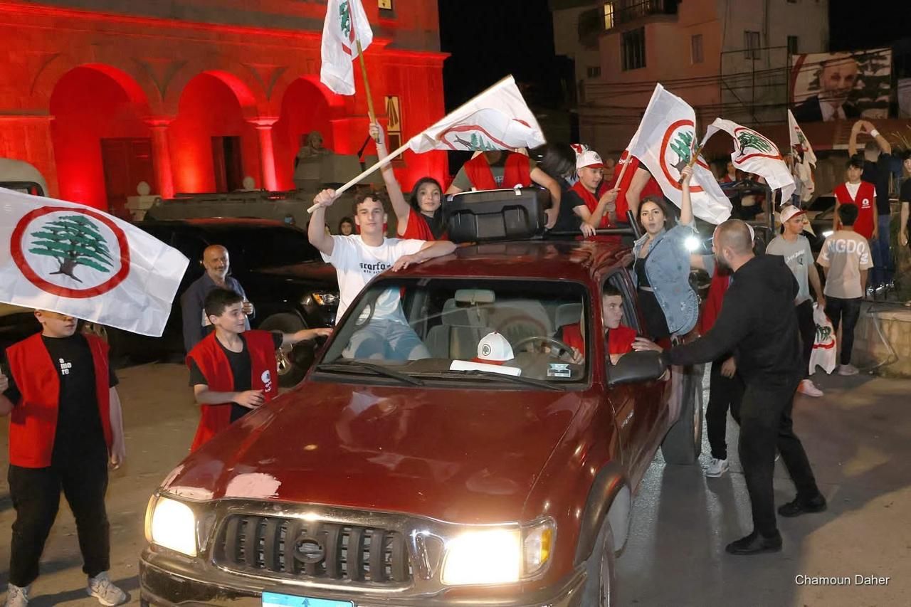 احتفالات مناصري