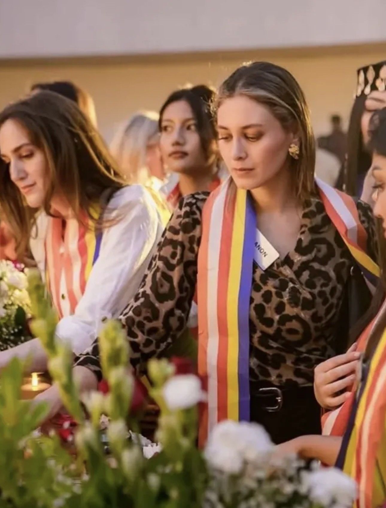 ملكة جمال لبنان بأناقة جلد الفهد