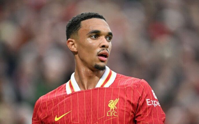 ليفربول على أعتاب حسم صفقة بديل أرنولد