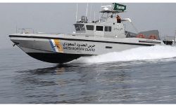 حرس الحدود بمكة المكرمة يُنقذ 4 أشخاص بعد جنوح واسطتهم البحرية