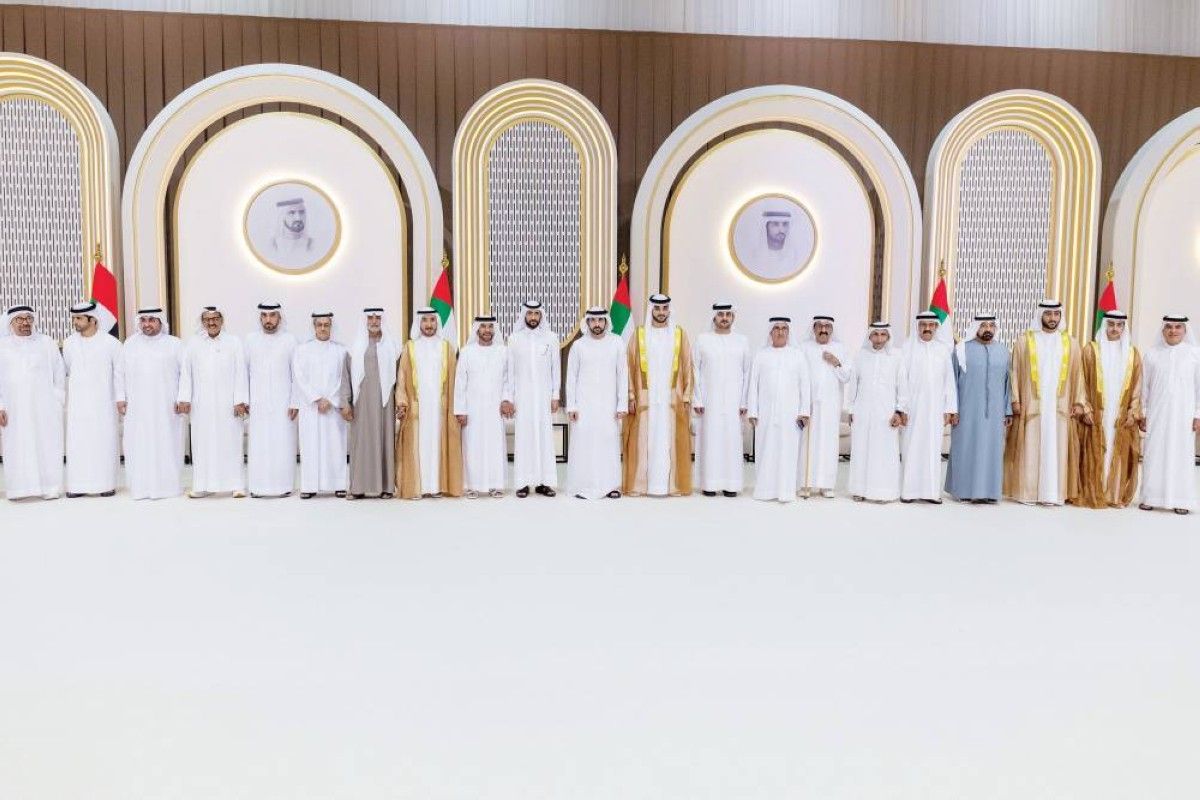 حمدان ومكتوم بن محمد وأحمد بن راشد وأحمد بن سعيد وسرور بن محمد ونهيان بن مبارك وبطي بن مكتوم والمر بن مكتوم ومكتوم بن بطي وراشد الشرقي وسعيد الكندي ومحمد النابودة وعبدالعزيز الغرير وخلف الحبتور