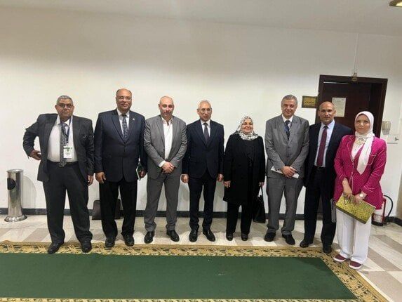 «مستشفى الأمل».. رئيس جامعة المنيا يشدد على ضرورة إدراج مشروع طوارئ السموم والحروق في موازنة الدولة