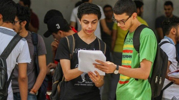 بعد المرحلة الثانوية.. الإدارية العليا تلزم الطلاب بإعادة تابلت المدرسة للوزارة