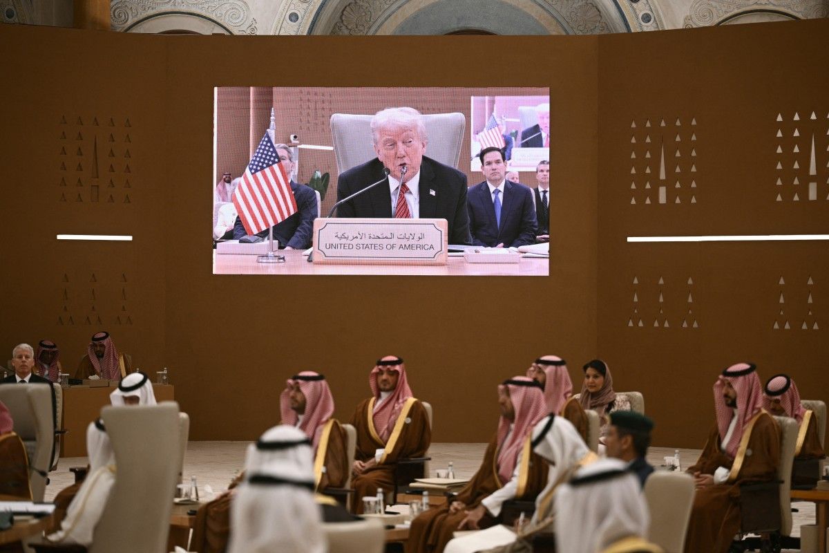 كلمة ترامب أمام القادة العرب (أ ف ب).