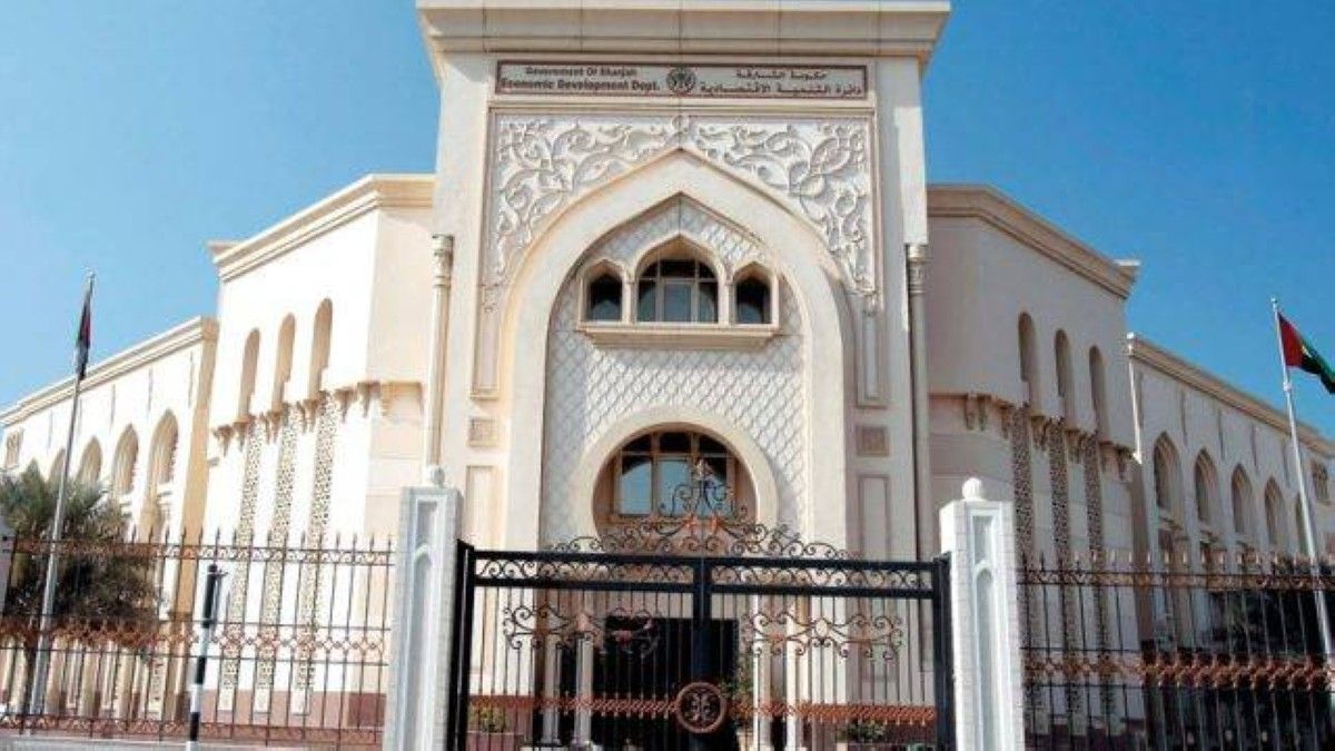 «اقتصادية الشارقة» تعتمد الذكاء الاصطناعي لإصدار الأسماء التجارية