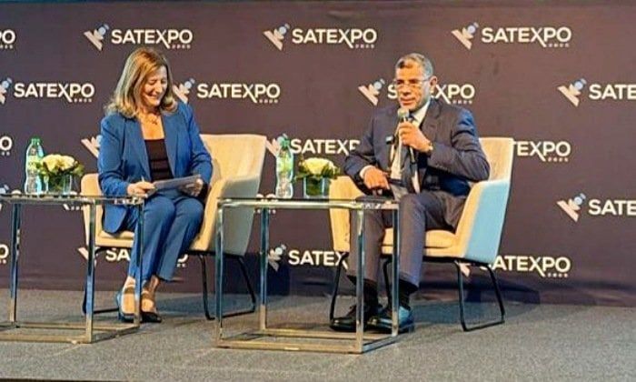 استعراض جهود وكالة الفضاء المصرية خلال مؤتمر سات إكسبو 2025 بدبي