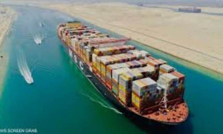 العربي للعدل والمساواة سياسيون: تخفيض رسوم عبور السفن بقناة السويس يعزز تنافسية الممر الملاحي عالميًا